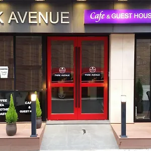 3* ホテル Parkavenue